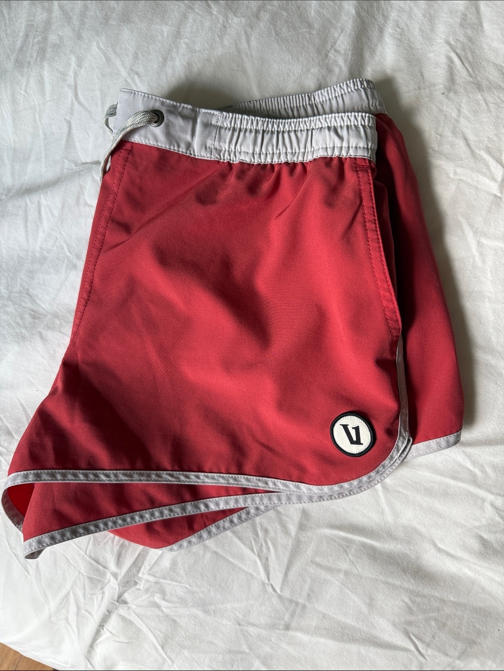 Retro style Viori running shorts faded red!